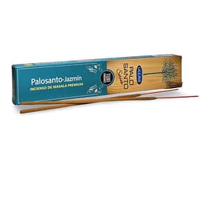 Varillas de incienso natural con base de palo santo y aroma de jazmín, sobre fondo neutro decorado con flores secas blancas