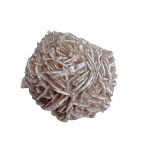Rosa del desierto blanca natural con formas cristalinas únicas, sobre fondo neutro